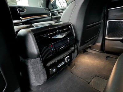 2024 Jeep Wagoneer Base