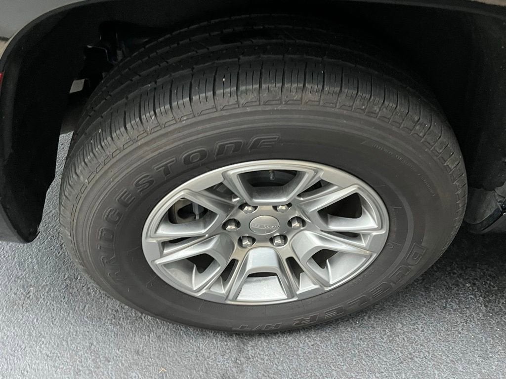 2024 Jeep Wagoneer Base