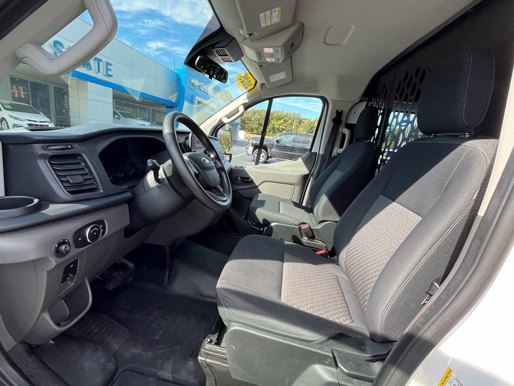 2025 Ford Transit Cargo Van Base