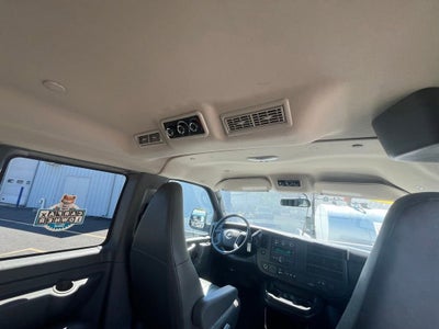 2023 Chevrolet Express Passenger 3500 1LS