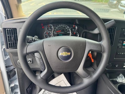 2026 Chevrolet Express Cutaway 3500 1WT