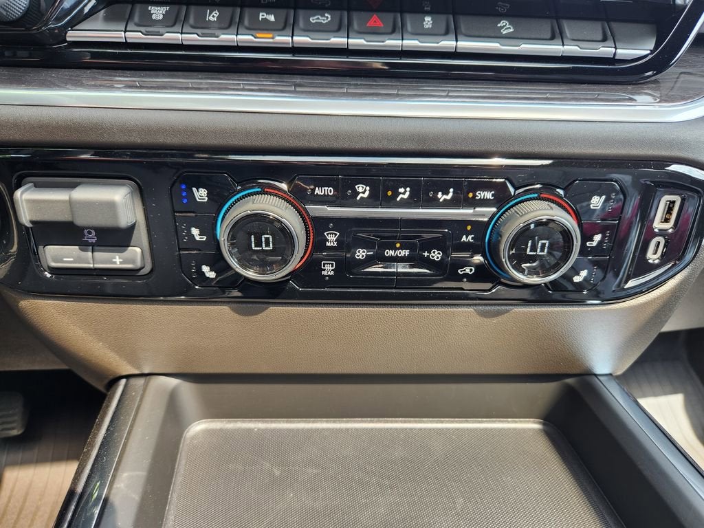 2025 Chevrolet Silverado 3500 HD LTZ