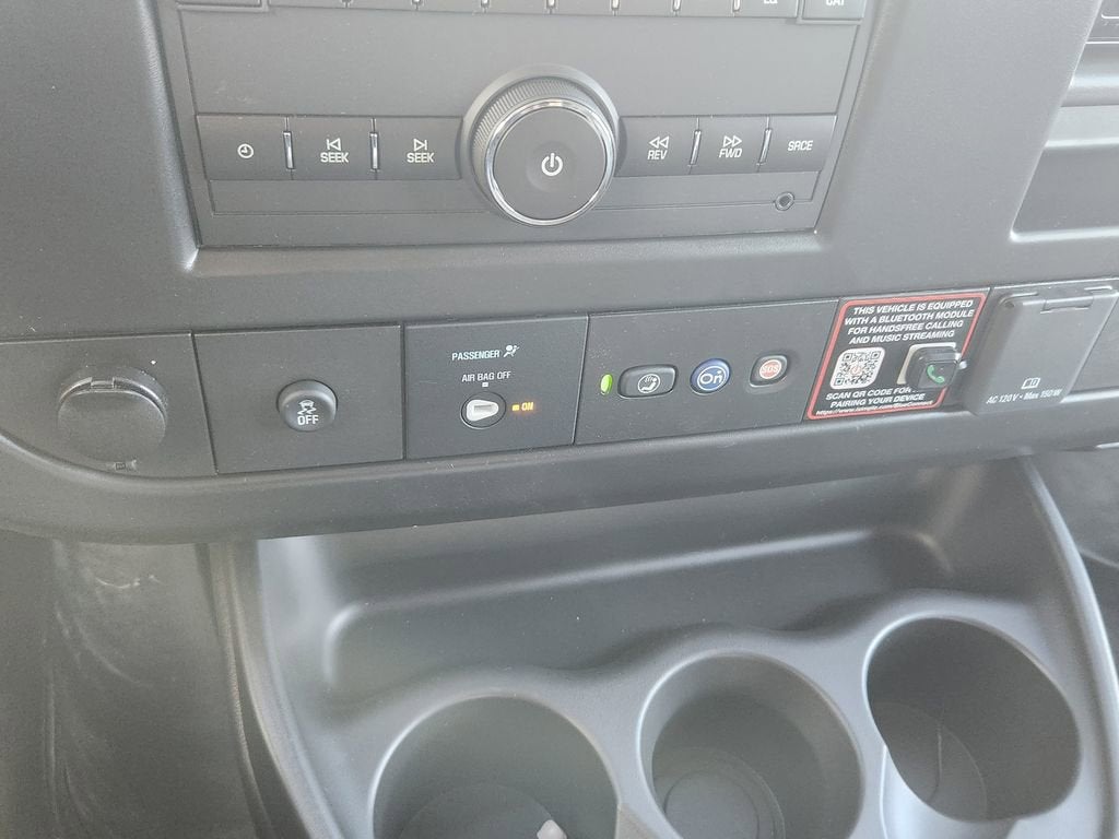 2025 Chevrolet Express Cargo 2500 WT