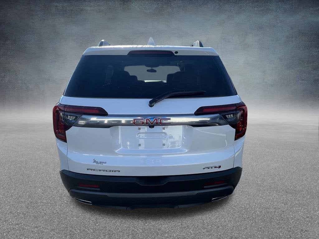 2023 GMC Acadia AT4