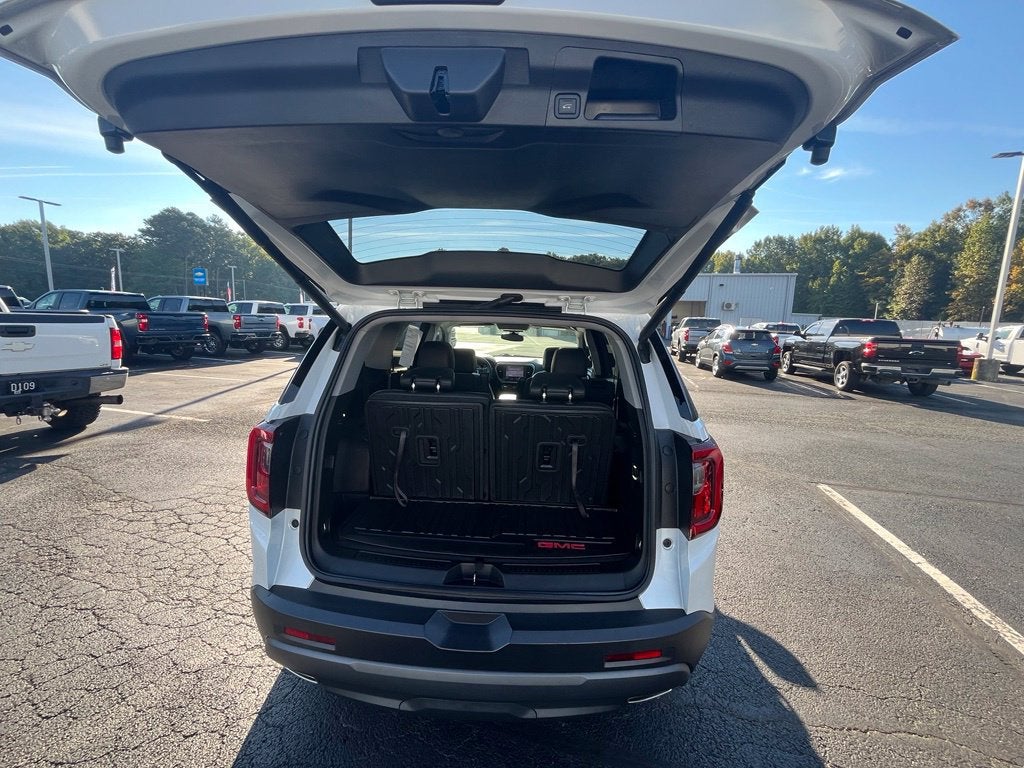 2023 GMC Acadia AT4