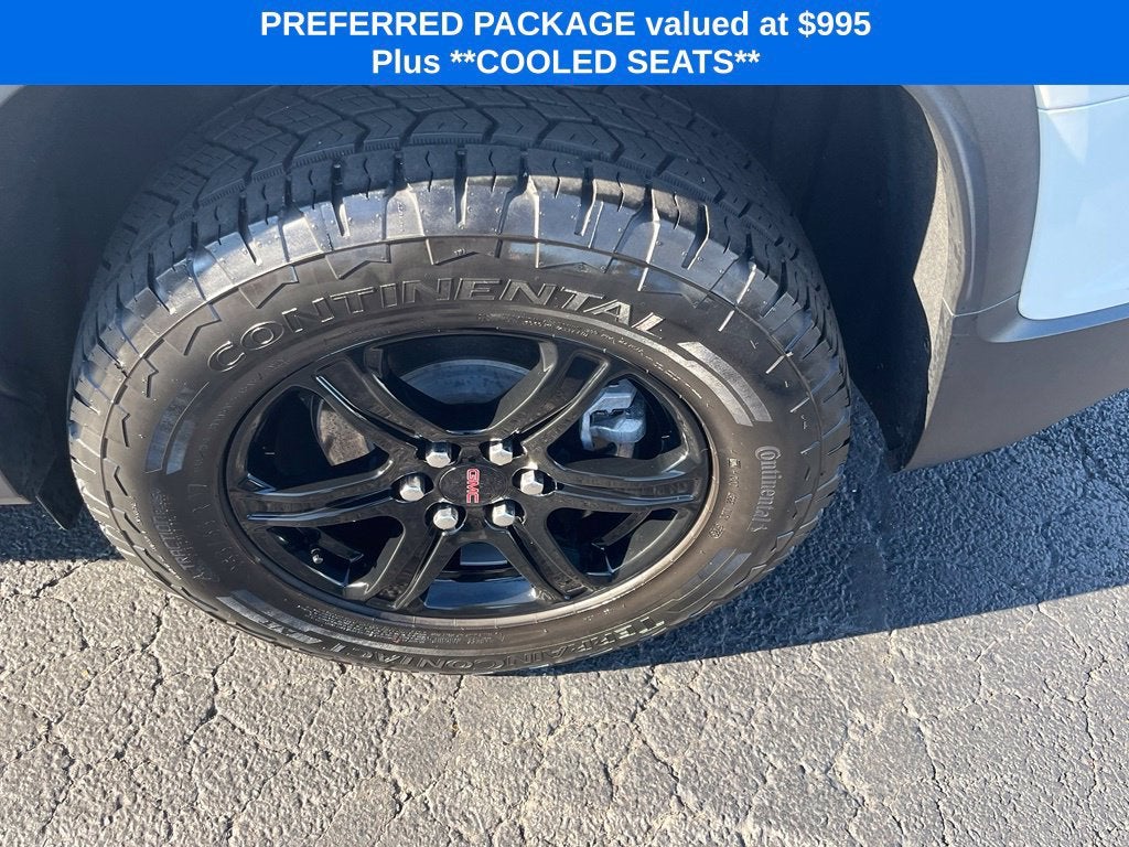 2023 GMC Acadia AT4