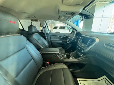 2023 GMC Acadia AT4