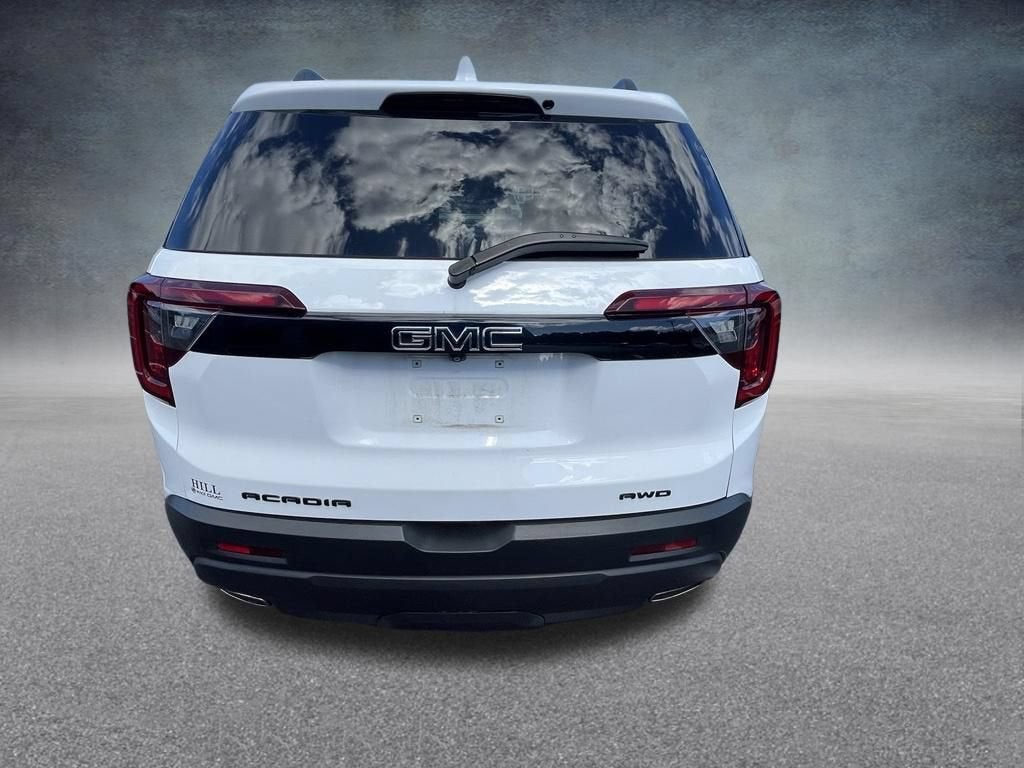 2023 GMC Acadia SLT