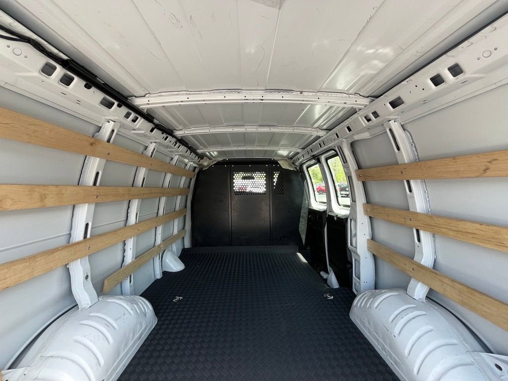 2024 GMC Savana Cargo 2500 Work Van