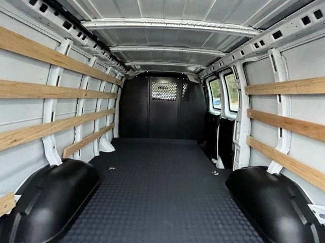 2024 GMC Savana Cargo 2500 Work Van