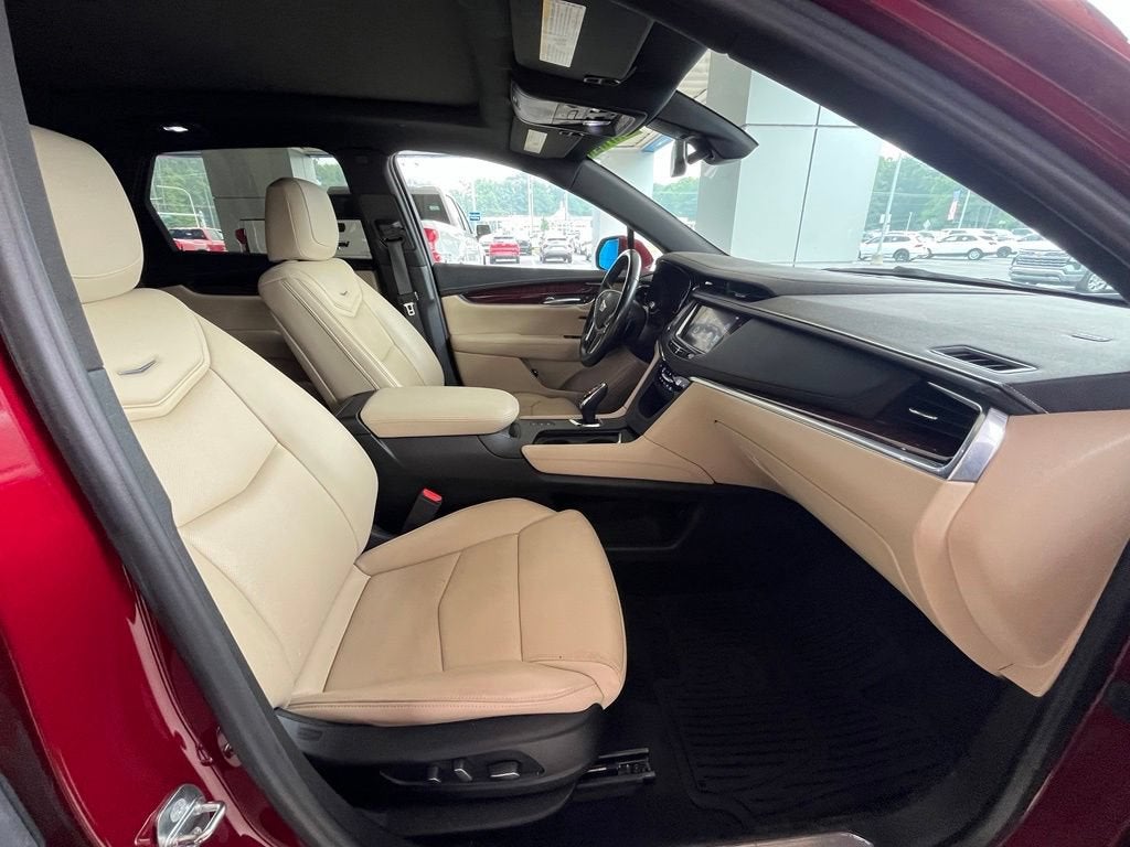2018 Cadillac XT5 Luxury AWD