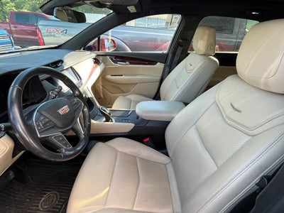 2018 Cadillac XT5 Luxury AWD