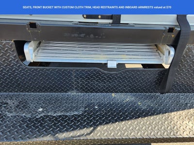 2025 Chevrolet Express Cutaway 3500 1WT