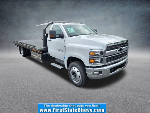 2025 Chevrolet Silverado 6500 HD LT