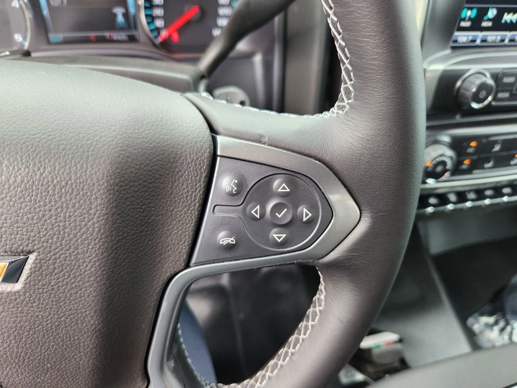 2025 Chevrolet Silverado 6500 HD LT