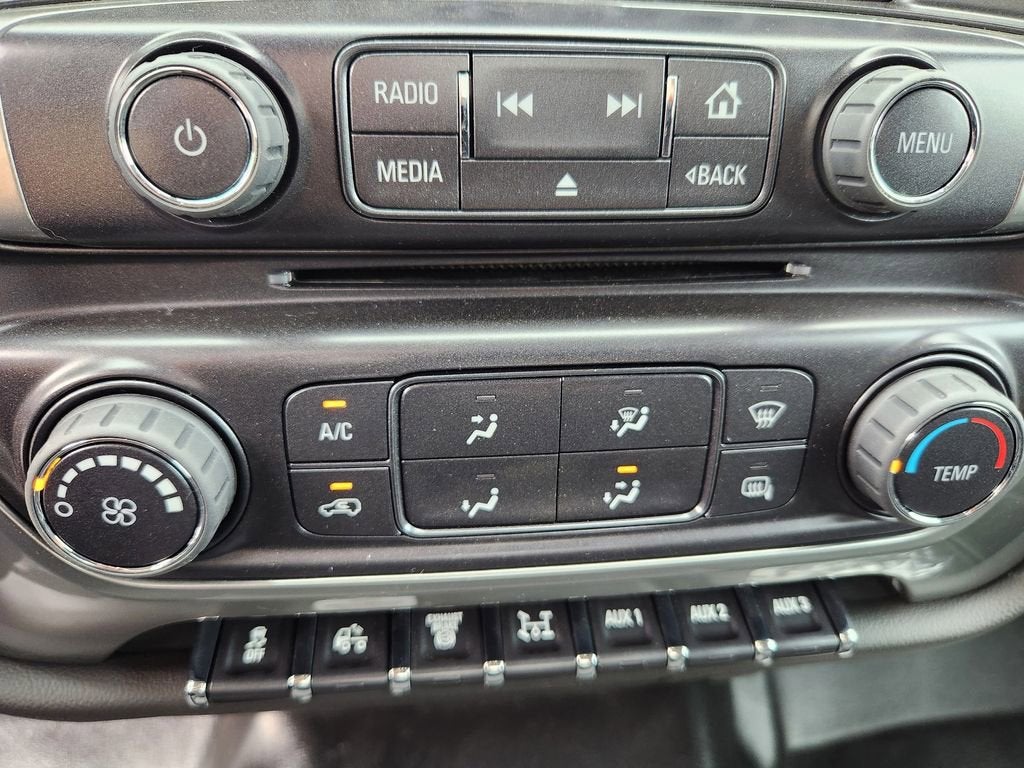 2025 Chevrolet Silverado 6500 HD LT