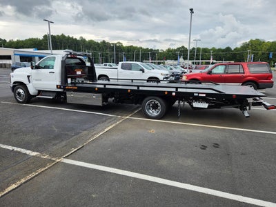 2025 Chevrolet Silverado 6500 HD LT