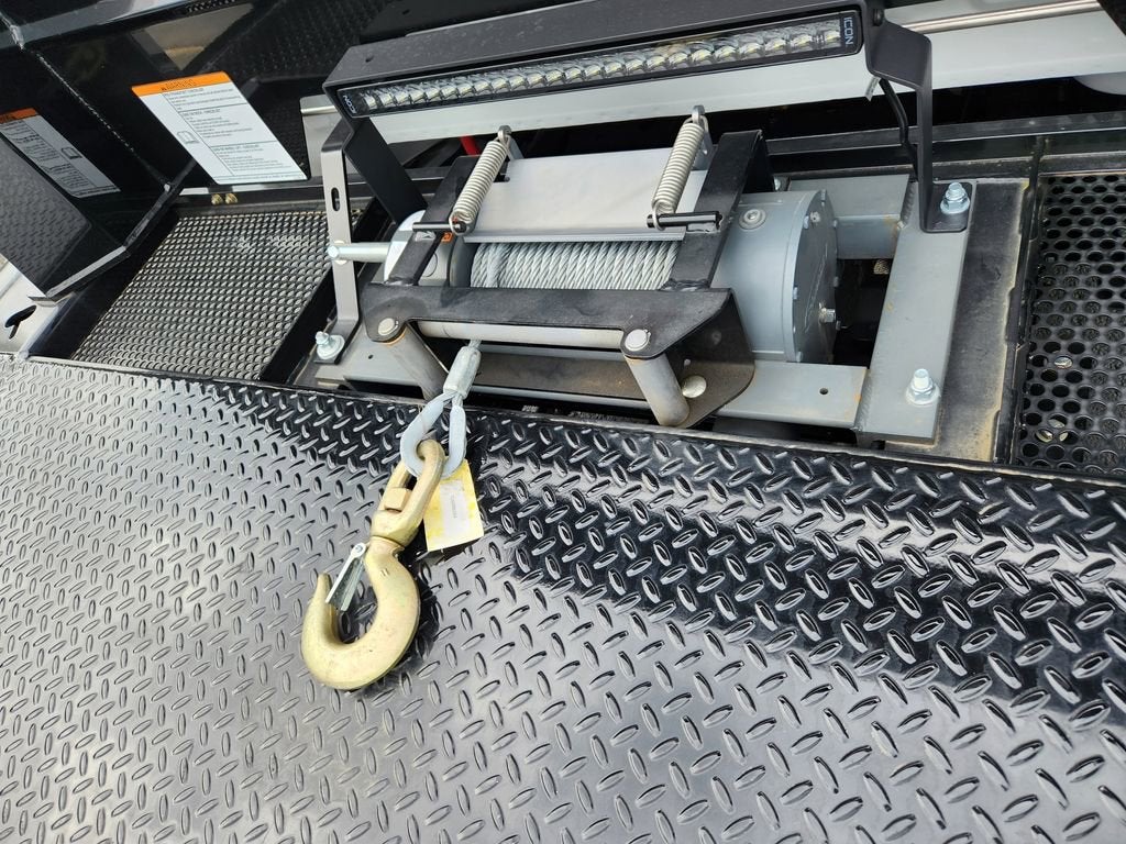 2025 Chevrolet Silverado 6500 HD LT