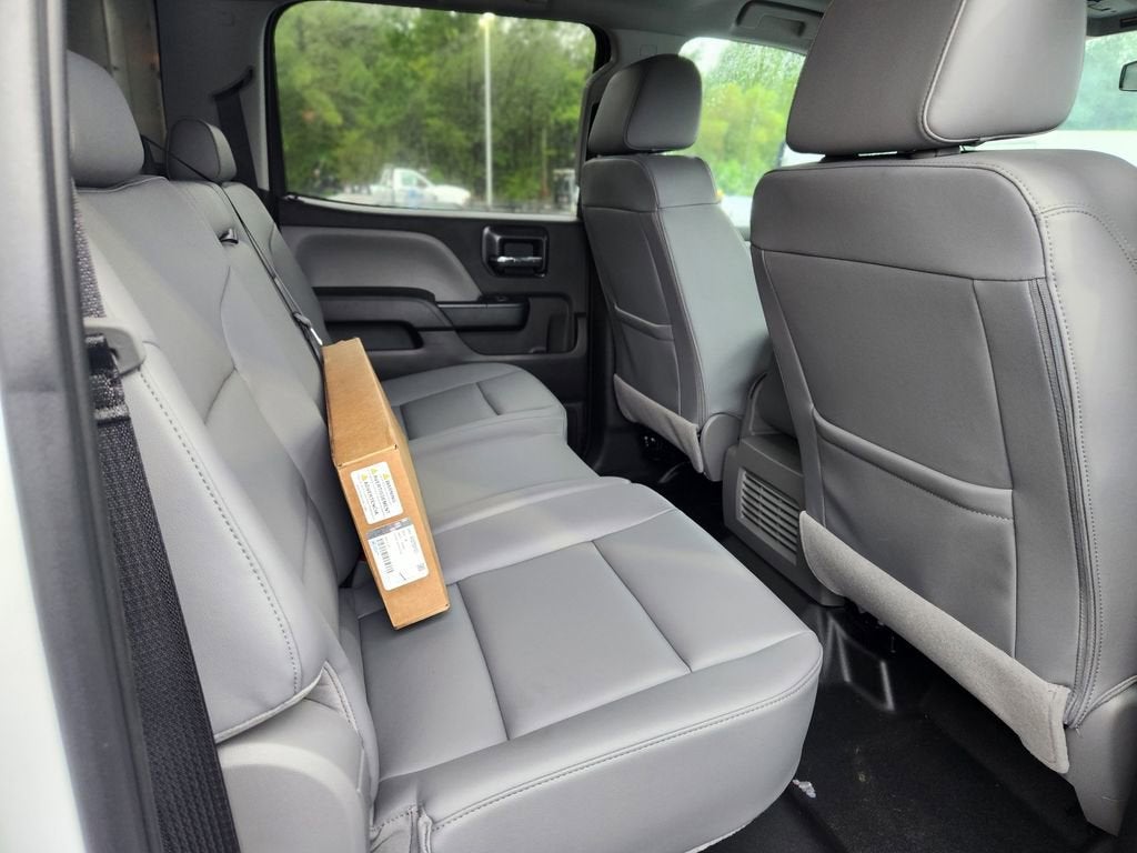 2025 Chevrolet Silverado 6500 HD Work Truck