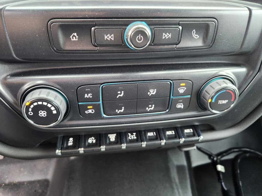 2025 Chevrolet Silverado 6500 HD Work Truck