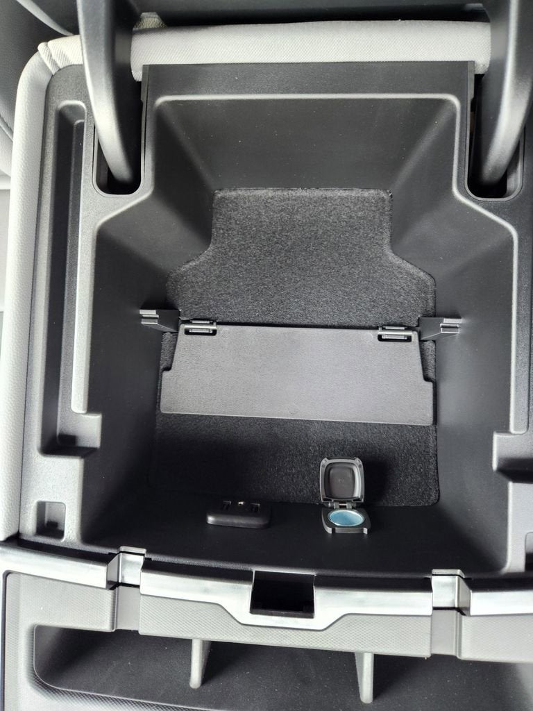 2025 Chevrolet Silverado 6500 HD Work Truck