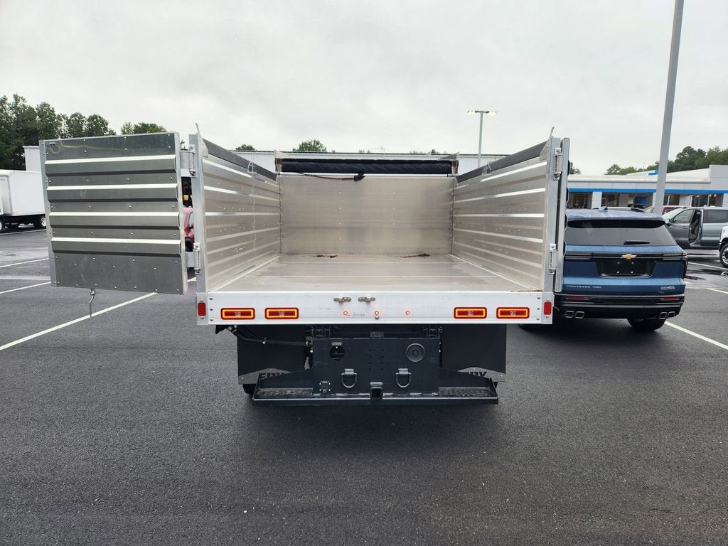 2025 Chevrolet Silverado 6500 HD Work Truck