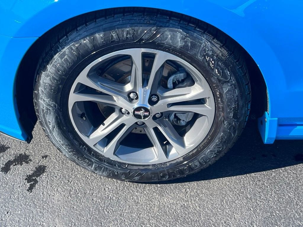 2014 Ford Mustang V6