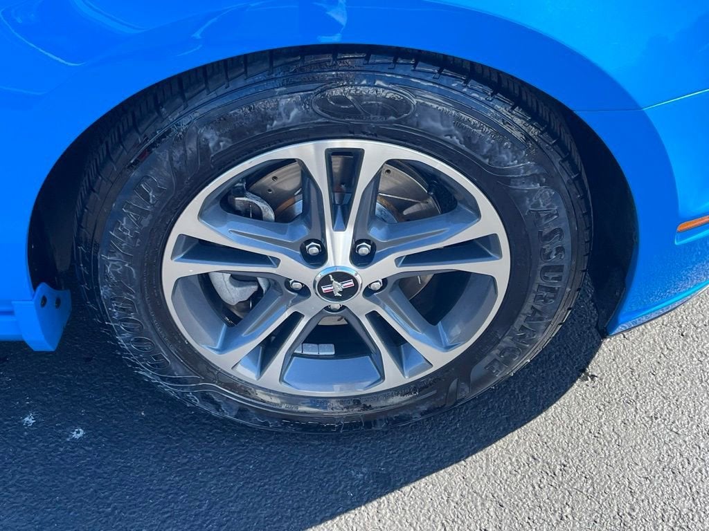 2014 Ford Mustang V6