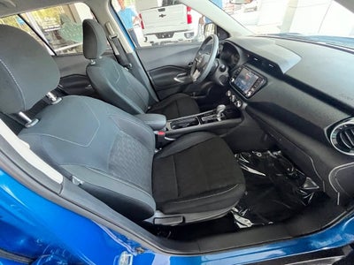 2024 Nissan Kicks SV Xtronic CVT