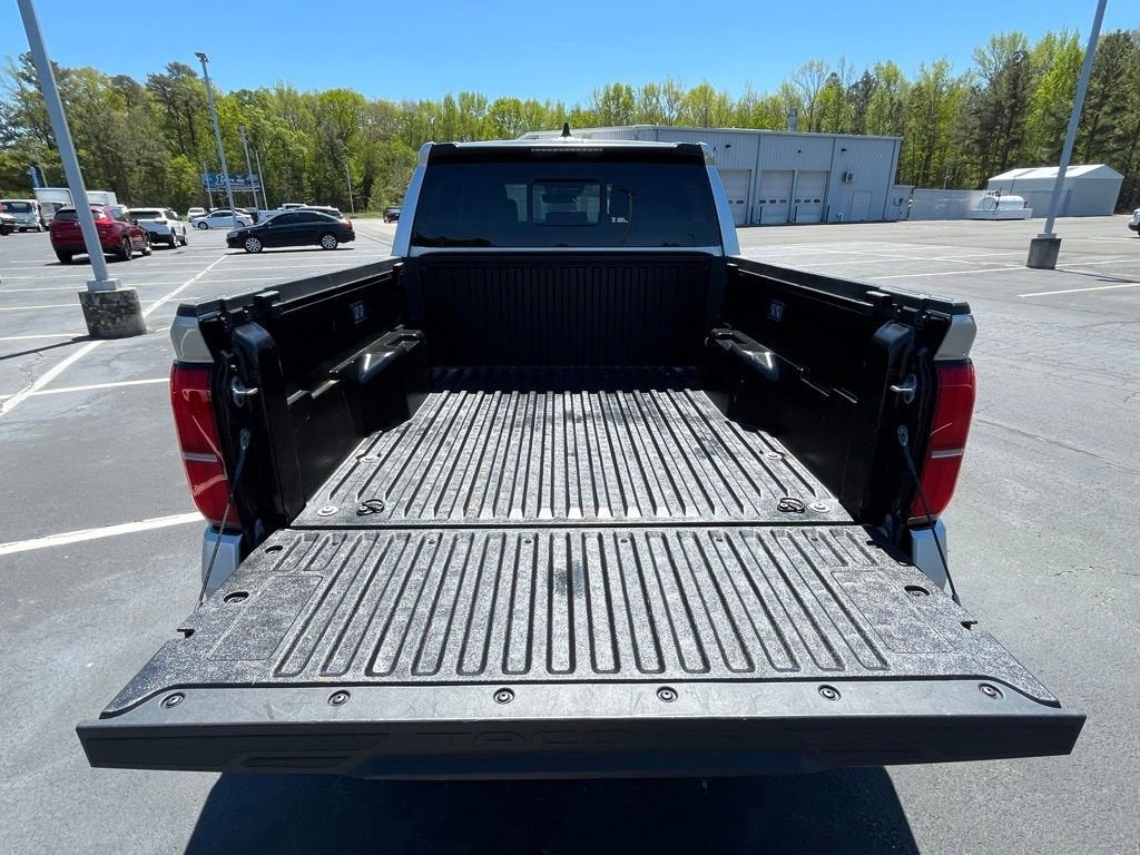 2024 Toyota Tacoma 4WD SR5