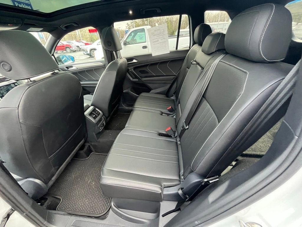 2024 Volkswagen Tiguan SE R-Line Black