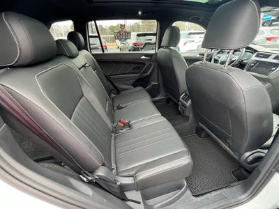 2024 Volkswagen Tiguan SE R-Line Black