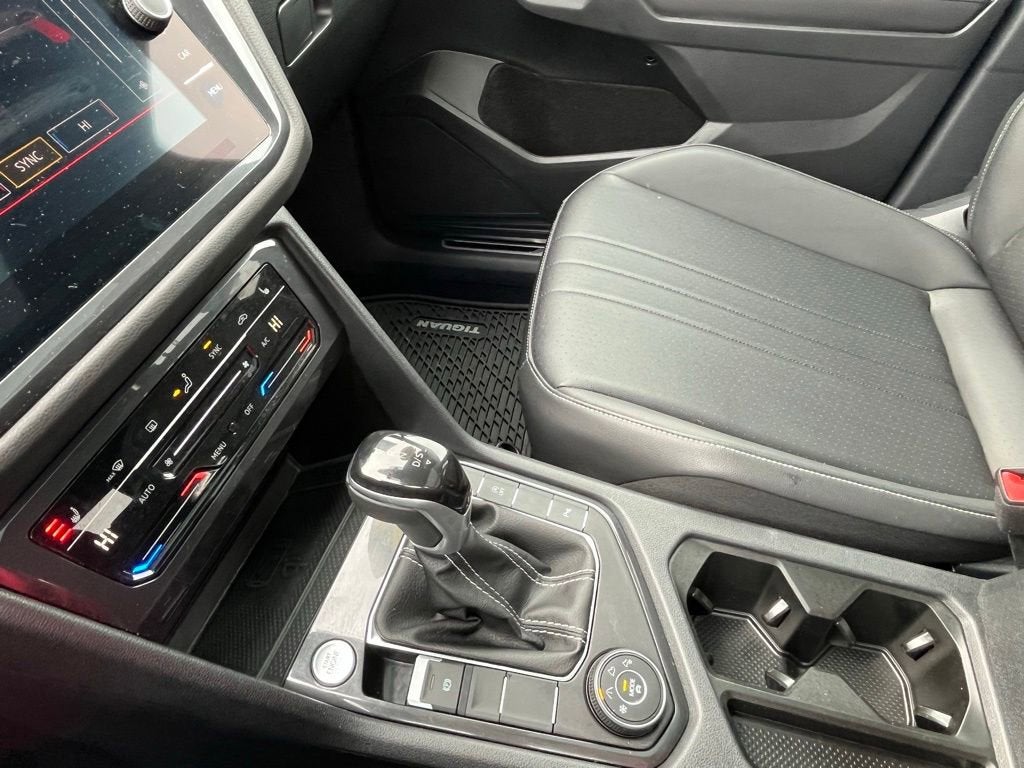 2024 Volkswagen Tiguan SE R-Line Black