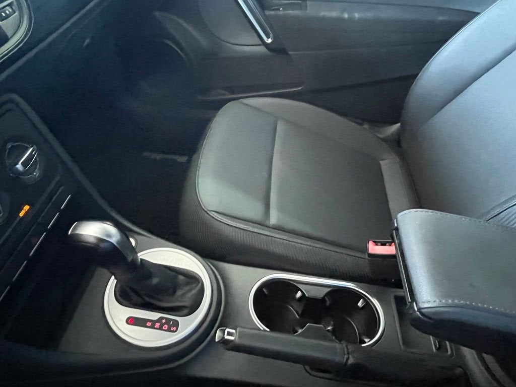 2016 Volkswagen Beetle 1.8T Wolfsburg Edition