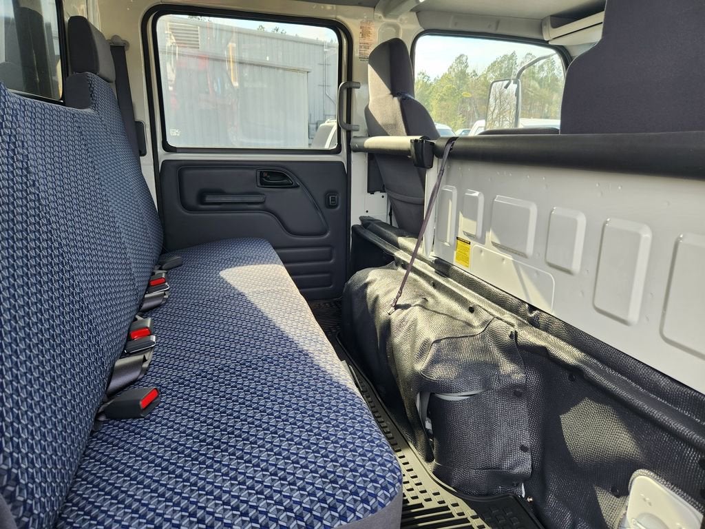 2025 Chevrolet Low Cab Forward 4500 Base