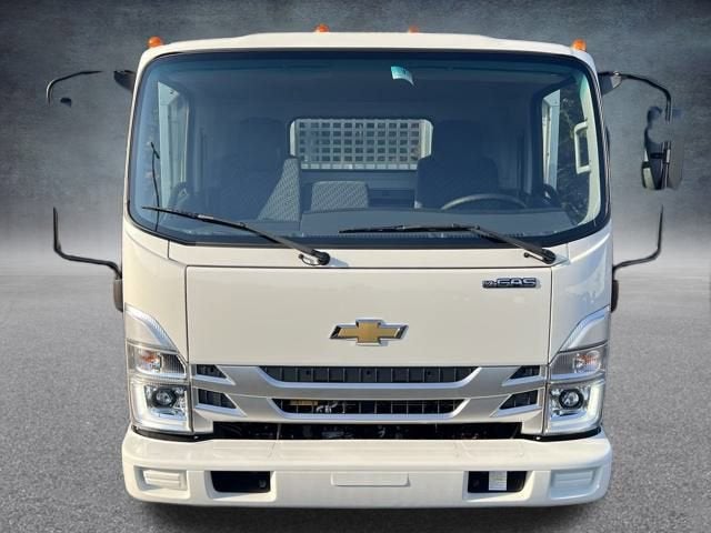 2025 Chevrolet Low Cab Forward 4500 Base