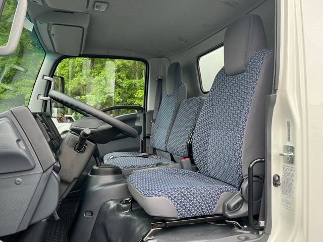 2025 Chevrolet Low Cab Forward 4500 Base