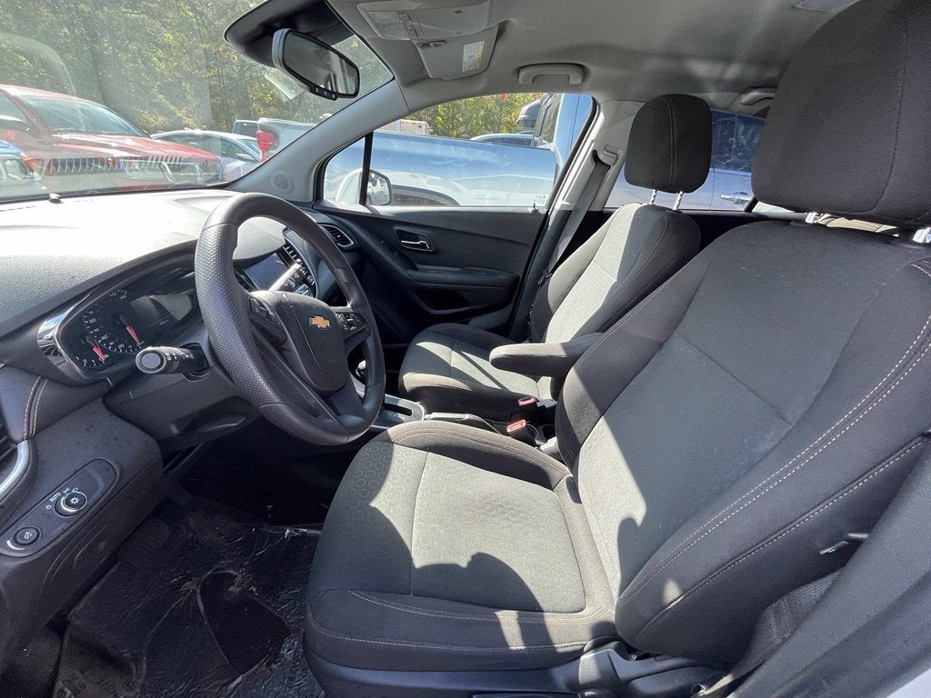 2022 Chevrolet Trax LS