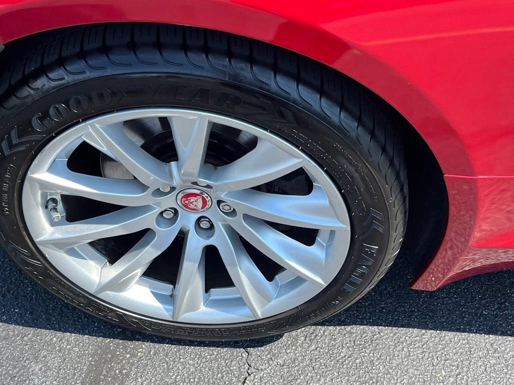2017 Jaguar F-TYPE Premium